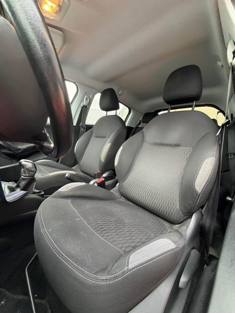 PEUGEOT 208 1.6 blueHDI 75 STYLE - 5 PORTES 