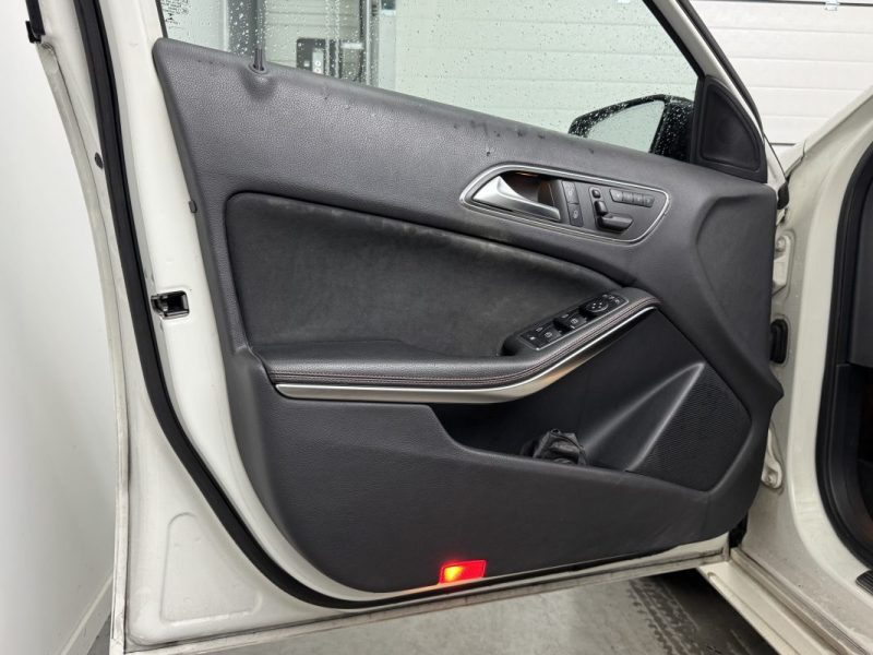 Mercedes-Benz Classe A200d AMG LINE Fascination BVM - Toit Ouvrant - 177.47€/Mois