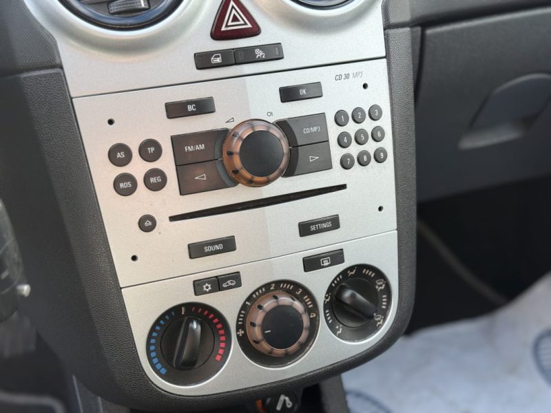 OPEL CORSA 1.2 TWINPORT 85ch ESSENTIA – Clim – Bluetooth – Révisée & Garantie 6 mois