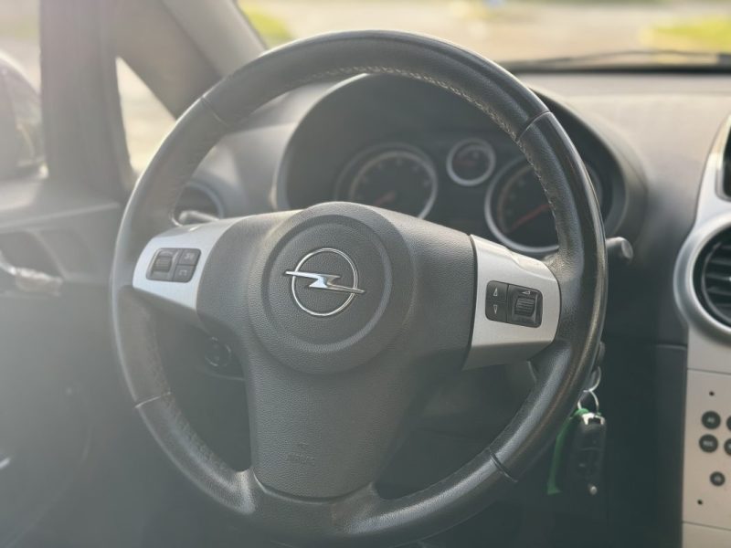 OPEL CORSA 1.2 TWINPORT 85ch ESSENTIA – Clim – Bluetooth – Révisée & Garantie 6 mois