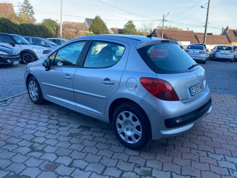 PEUGEOT 207 1.4L HDi 68cv URBAN / Révisée&Garantie 
