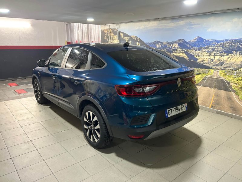 RENAULT ARKANA 1.6 E-TECH 145CH FULL HYBRID ESPRIT ALPINE 12/2023 PRIX HT : 15000 €