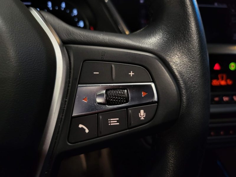 BMW SERIE 1 116i 109cv M Sport TOIT OUVRANT / ECLAIRAGE D\'AMBIANCE / APPLE CARPLAY / SUIVI BMW