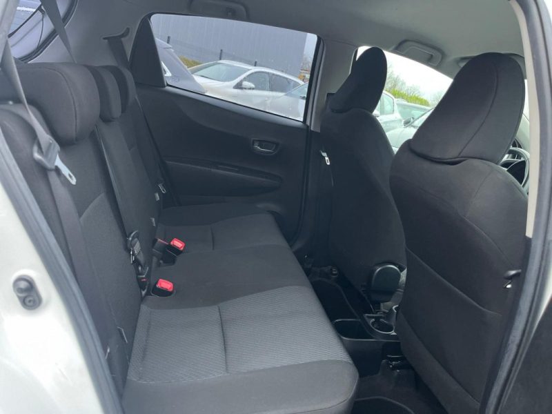 TOYOTA YARIS III 1.5 HYBRID 100h STYLE