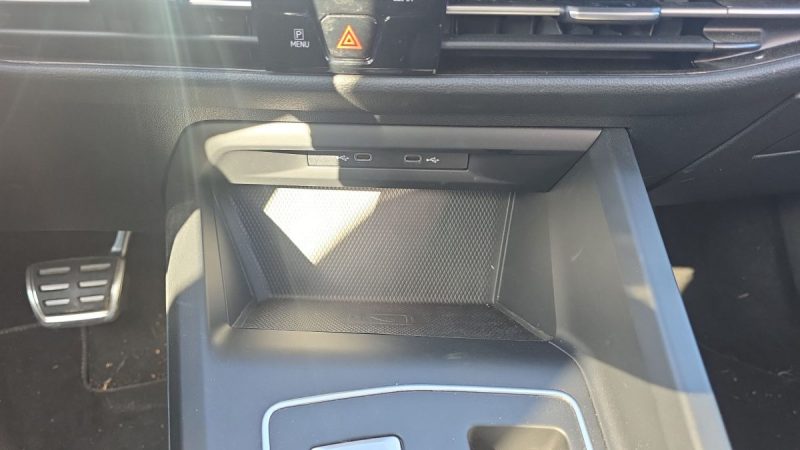 VOLKSWAGEN GOLF 8 1.0 L e-TSI 110 ch 