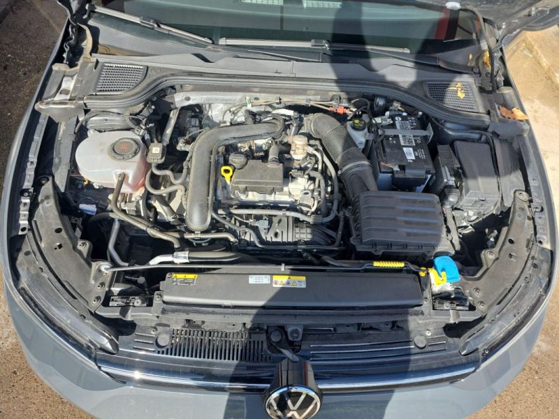 VOLKSWAGEN GOLF 8 1.0 L e-TSI 110 ch 