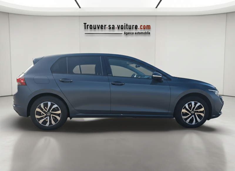 VOLKSWAGEN GOLF 8 1.0 L e-TSI 110 ch 