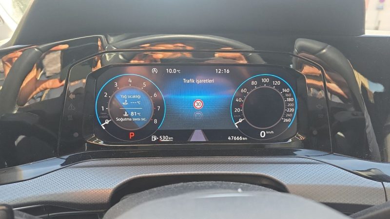 VOLKSWAGEN GOLF 8 1.0 L e-TSI 110 ch 