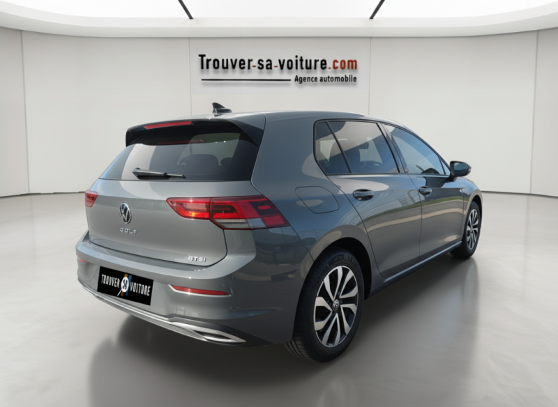 VOLKSWAGEN GOLF 8 1.0 L e-TSI 110 ch 