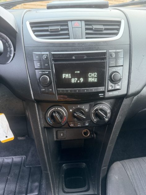 SUZUKI SWIFT 1.2 CONFORT 2014 - 50 111Kms - Distrib ok - Premier Main - SUIVIT SUZUKI