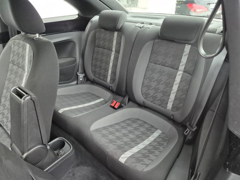 VOLKSWAGEN BEETLE 1.2 TSI 105 BMT BVM6 ORIGIN 2017