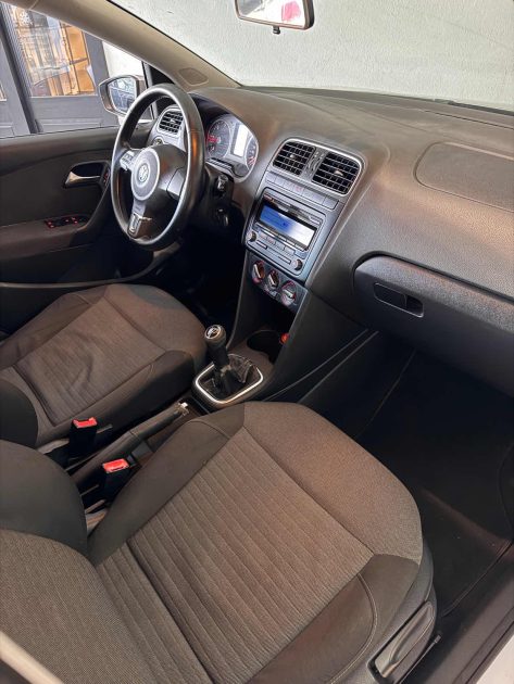 VOLKSWAGEN POLO 1.6 TDI 75 CH CONFORTLINE – GROS ENTRETIEN RÉCENT – 4990