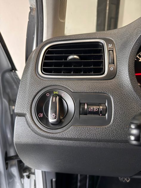 VOLKSWAGEN POLO 1.6 TDI 75 CH CONFORTLINE – GROS ENTRETIEN RÉCENT – 4990