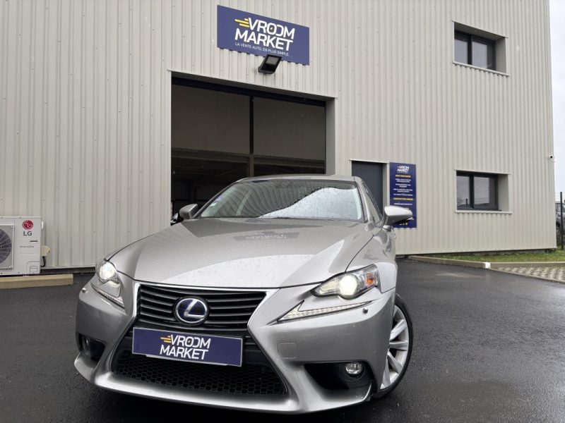 LEXUS IS300H PACK LUXE 2016 / CAMERA DE RECUL / SIEGES CHAUFFANTS / CUIR / MODE DE CONDUITE 