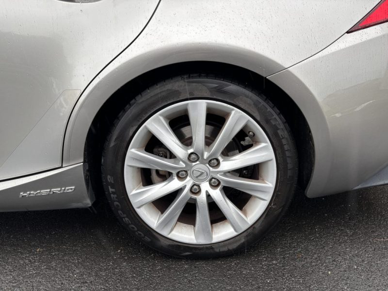 LEXUS IS300H PACK LUXE 2016 / CAMERA DE RECUL / SIEGES CHAUFFANTS / CUIR / MODE DE CONDUITE 