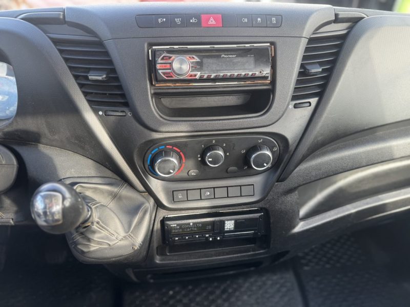 IVECO BENNE 70C17 2015 Poids lourd ampliroll dalby 5T