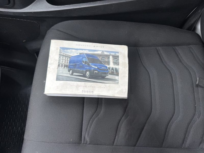 IVECO BENNE 70C17 2015 Poids lourd ampliroll dalby 5T