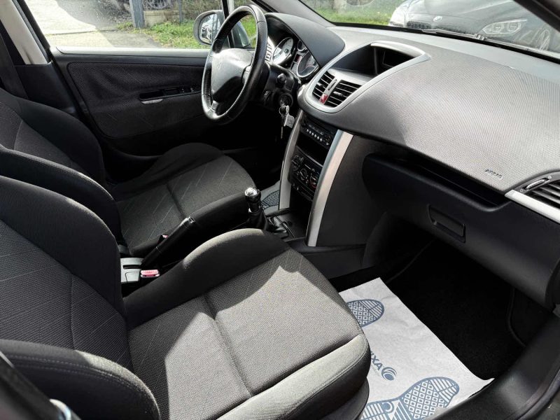  Peugeot 207  SW 1.6 VTi 120 ch Premium – Toit Pano – Clim Auto – Révisée & Garantie 6 Mois