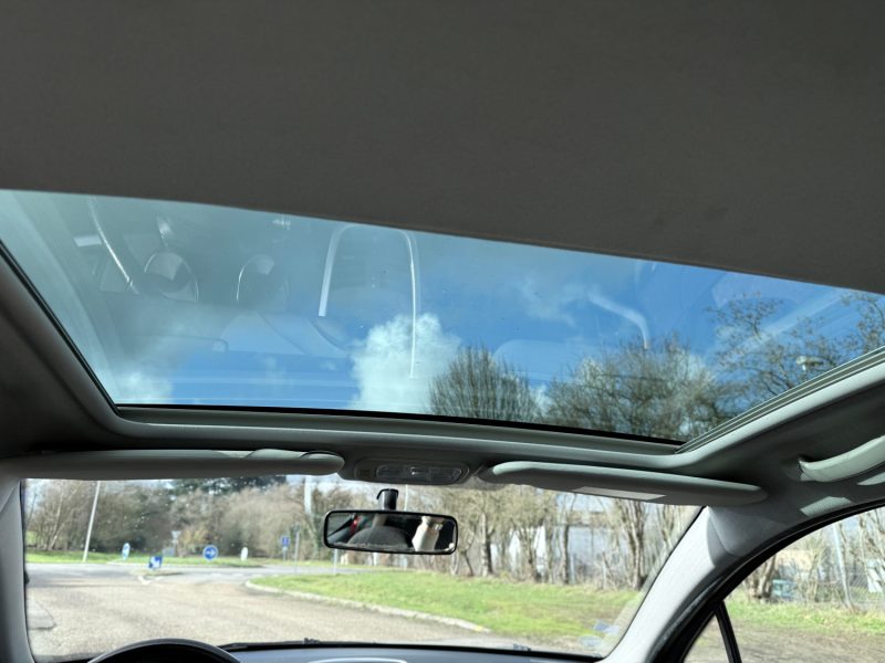 Peugeot 207 SW 1.6 VTi 120 ch Premium – Toit Pano – Clim Auto – Révisée & Garantie 6 Mois