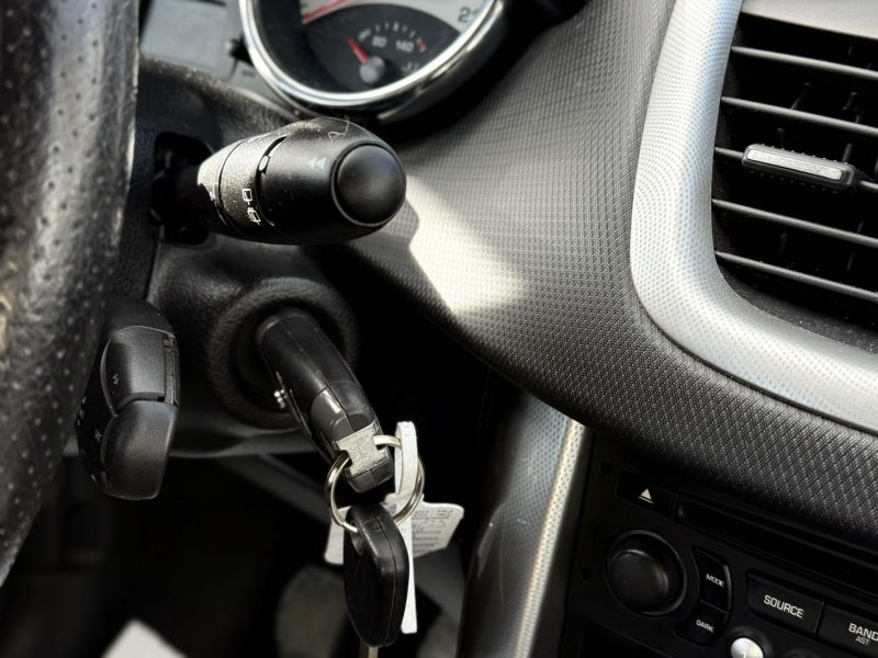  Peugeot 207  SW 1.6 VTi 120 ch Premium – Toit Pano – Clim Auto – Révisée & Garantie 6 Mois