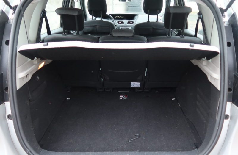 RENAULT SCENICIII 1.5 DCI 110CH ENERGY LOUNGE ECO² 2013