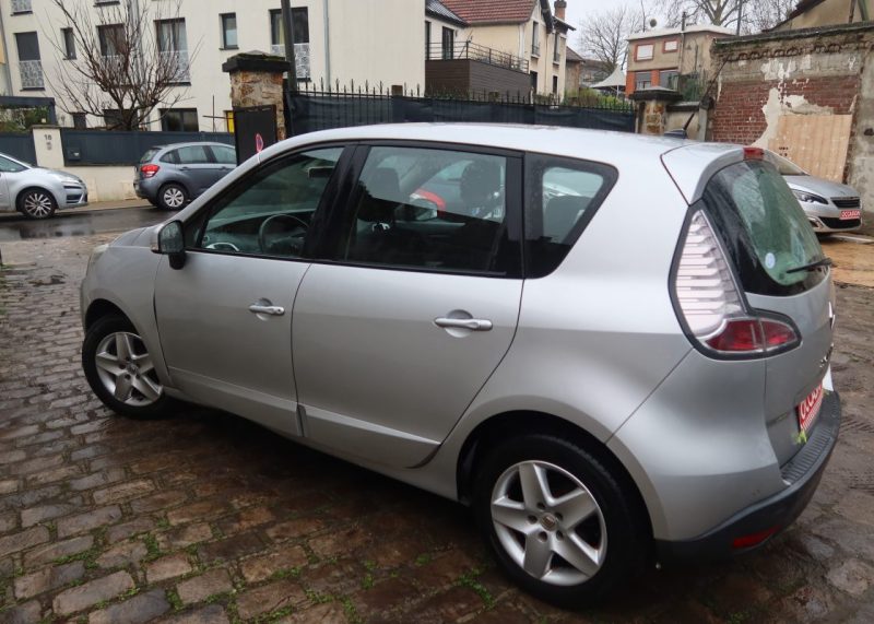 RENAULT SCENICIII 1.5 DCI 110CH ENERGY LOUNGE ECO² 2013