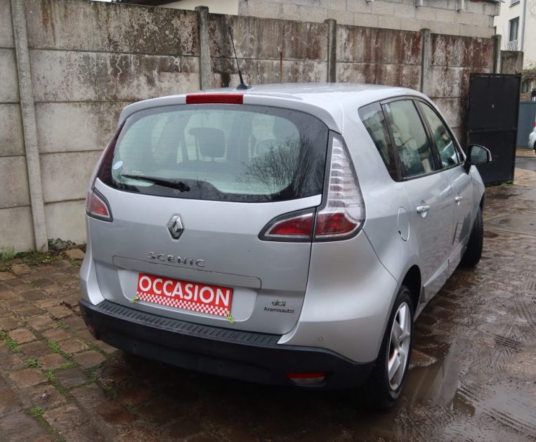 RENAULT SCENICIII 1.5 DCI 110CH ENERGY LOUNGE ECO² 2013