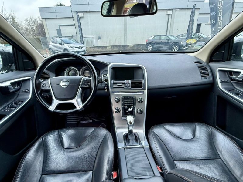 VOLVO XC60 D3 136CH KINETIC GEARTRONIC 2013
