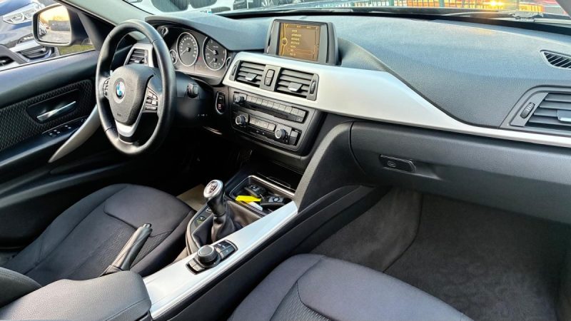 BMW 320d 184ch xDrive Edition Lounge