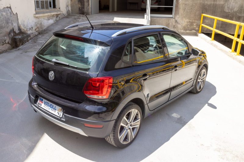 Volkswagen POLO CROSS 1.6 TDi 90cv ✨ Première main - 4 roues hiver supplémentaires