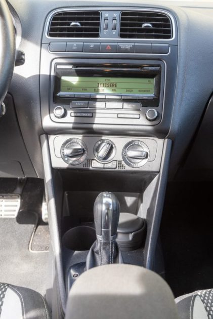 VOLKSWAGEN POLO CROSS 1.6 TDI 90 DSG 2010