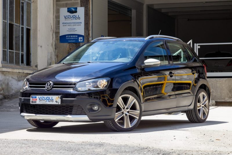 Volkswagen POLO CROSS 1.6 TDi 90cv ✨ Première main - 4 roues hiver supplémentaires