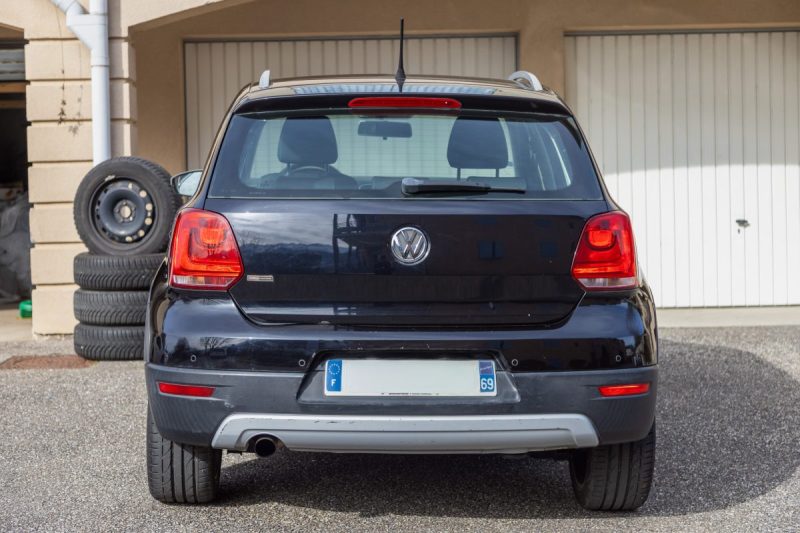 VOLKSWAGEN POLO CROSS 1.6 TDI 90 DSG 2010