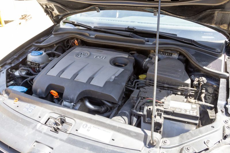 Volkswagen POLO CROSS 1.6 TDi 90cv ✨ Première main - 4 roues hiver supplémentaires