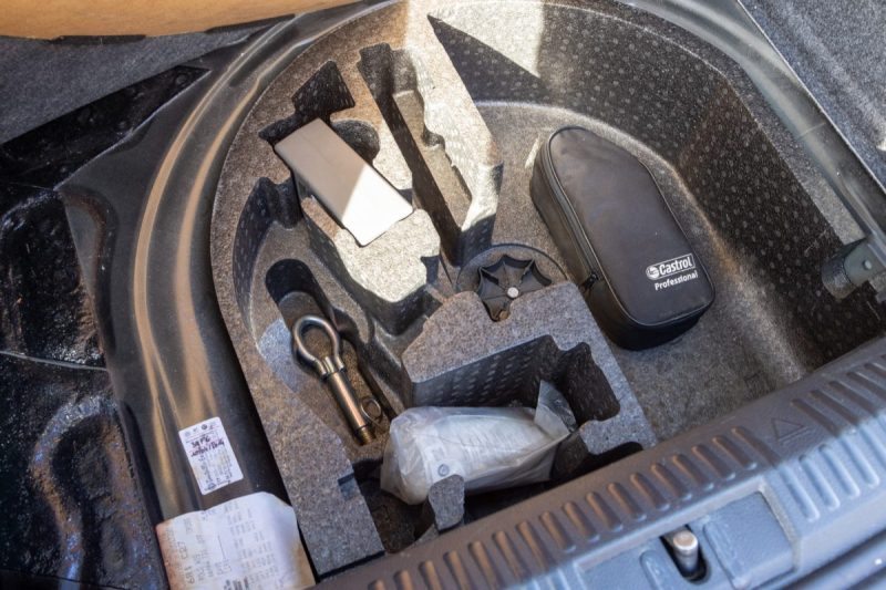 VOLKSWAGEN POLO CROSS 1.6 TDI 90 DSG 2010