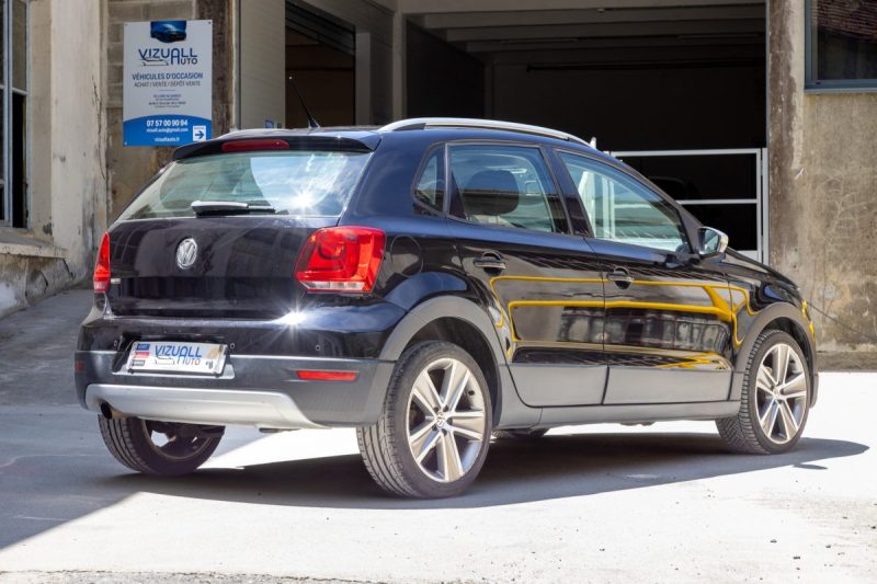 Volkswagen POLO CROSS 1.6 TDi 90cv ✨ Première main - 4 roues hiver supplémentaires