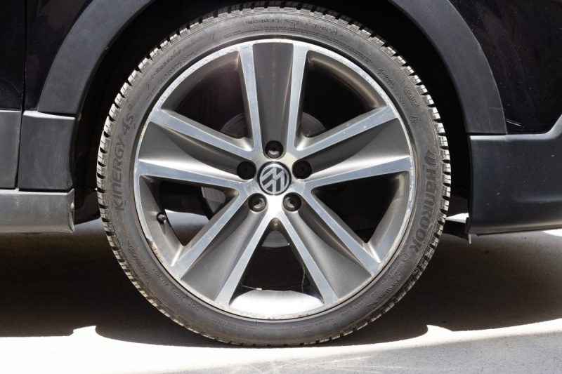 Volkswagen POLO CROSS 1.6 TDi 90cv ✨ Première main - 4 roues hiver supplémentaires