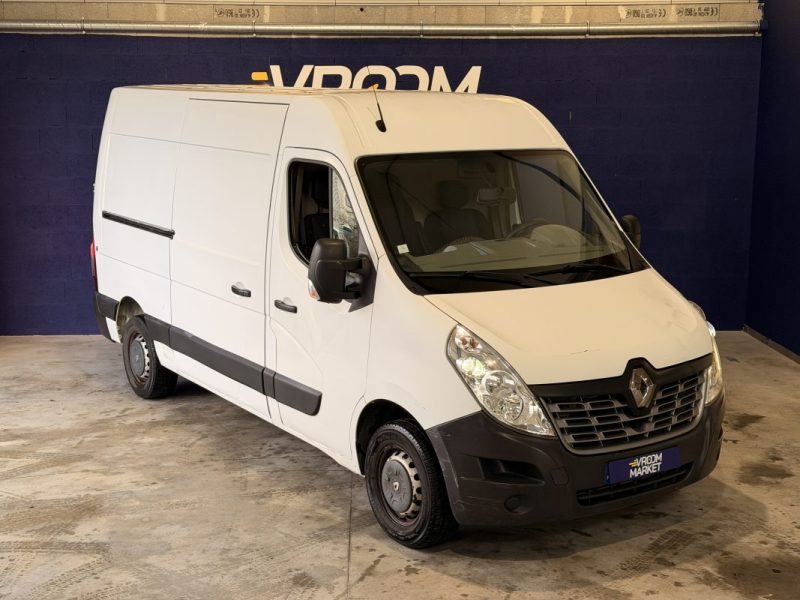 RENAULT MASTER - 2.3 L - BLUE DCi - 136 ch - 2015 - Caméra de Recul - Attelage - GPS