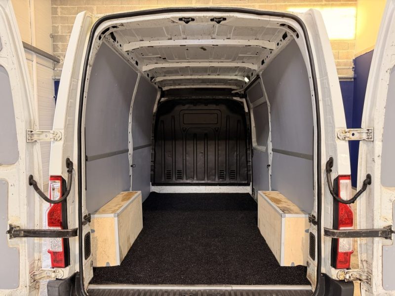 RENAULT MASTER - 2.3 L - BLUE DCi - 136 ch - 2015 - Caméra de Recul - Attelage - GPS