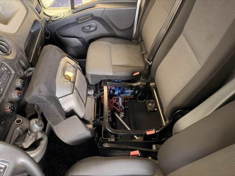RENAULT MASTER - 2.3 L - BLUE DCi - 136 ch - 2015 - Caméra de Recul - Attelage - GPS