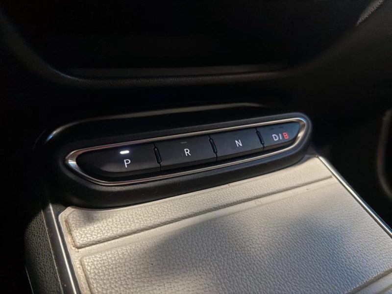 FIAT 600E LA PRIMA 156 ch / SIEGE ELCTRIQUE + MASSANT + CHAUFFANT + GARANTIE CONSTRUCTEUR / 2024