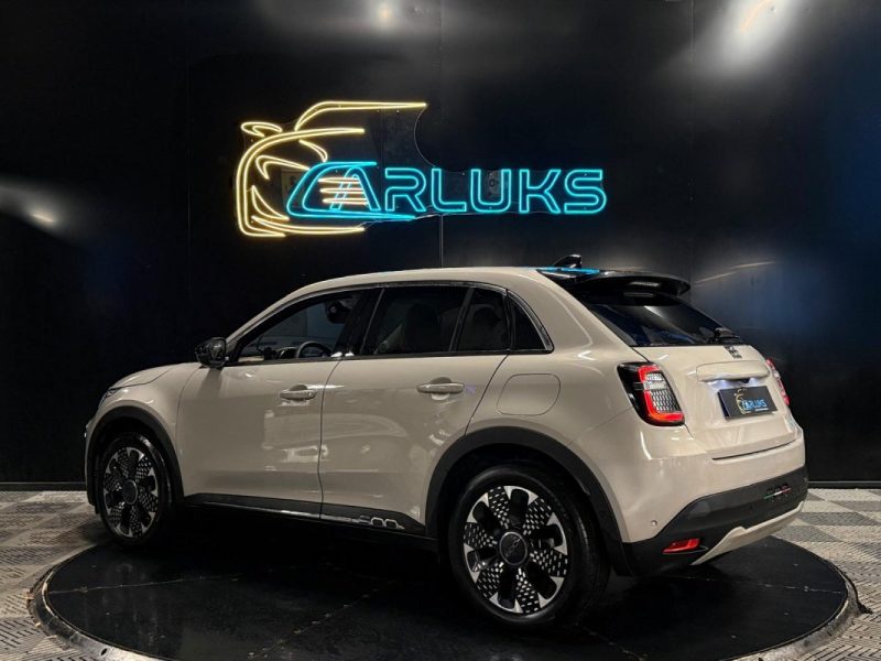 FIAT 600E LA PRIMA 156 ch / SIEGE ELCTRIQUE + MASSANT + CHAUFFANT + GARANTIE CONSTRUCTEUR / 2024