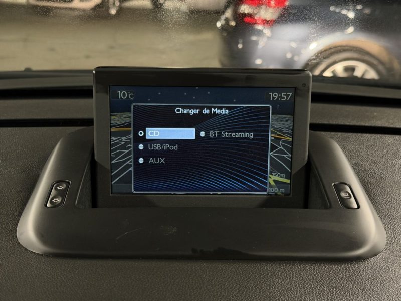 PEUGEOT 3008 PHASE 2 FELINE 1.6 HDI 110 Cv 1ERE MAIN 39 200 Kms TOIT PANORAMIQUE GPS - GARANTIE 1 AN