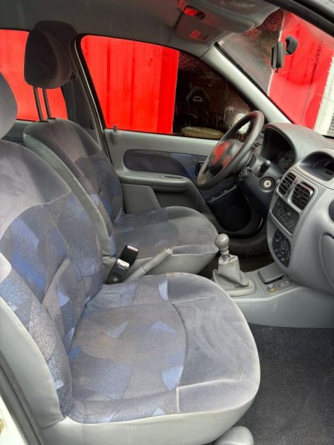 RENAULT CLIO 2 RTA 1.2 2001