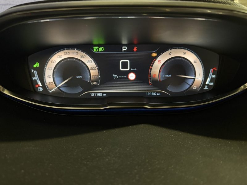 PEUGEOT 3008 GT LINE 1.5 BLUEHDI 130cv BVA EAT8 - DISTRIBUTION NEUVE - REVISION FAITE - 121 500 klm 