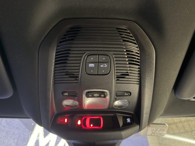 PEUGEOT 3008 GT LINE 1.5 BLUEHDI 130cv BVA EAT8 - DISTRIBUTION NEUVE - REVISION FAITE - 121 500 klm 