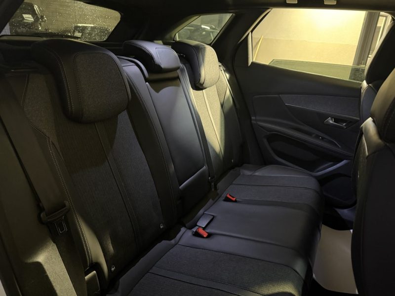 PEUGEOT 3008 GT LINE 1.5 BLUEHDI 130cv BVA EAT8 - DISTRIBUTION NEUVE - REVISION FAITE - 121 500 klm 