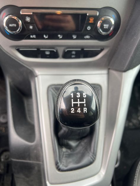 FORD FOCUS 1.0 SCTI 100CH ECOBOOST STOP&START TITANIUM 4P 2013