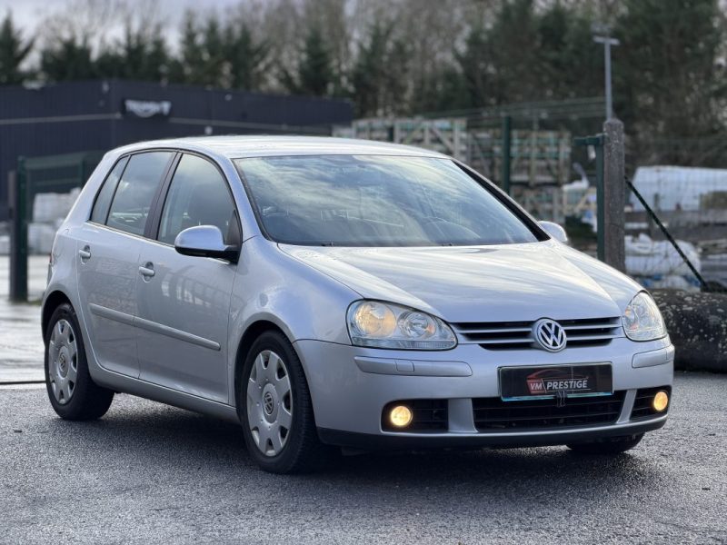 VOLKSWAGEN GOLF 5 2L FSI 150CV SPORTLINE / RADAR DE RECUL / CLIM / PAIEMENT 4 OU 10 FOIS POSSIBLE