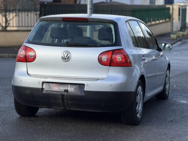 VOLKSWAGEN GOLF 5 2L FSI 150CV SPORTLINE / RADAR DE RECUL / CLIM / PAIEMENT 4 OU 10 FOIS POSSIBLE